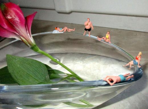 Die baden in der Blumenvase!