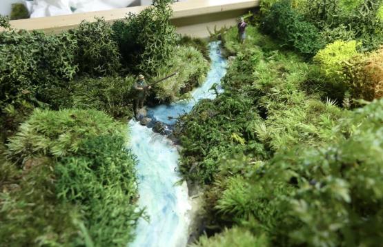 Der Fischer am gestauten Fluss...