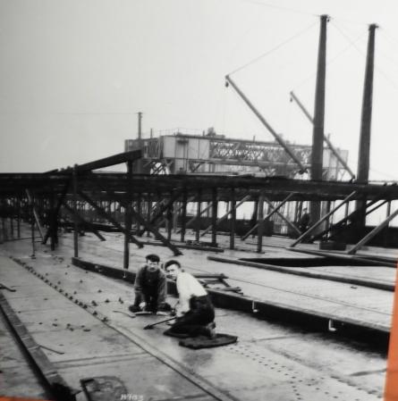 Bau der Titanic und ihren zwei Schwesterbooten, hier in Belfast