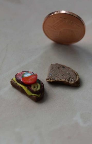 Fimo Wurstbrot und Brotscheibe 