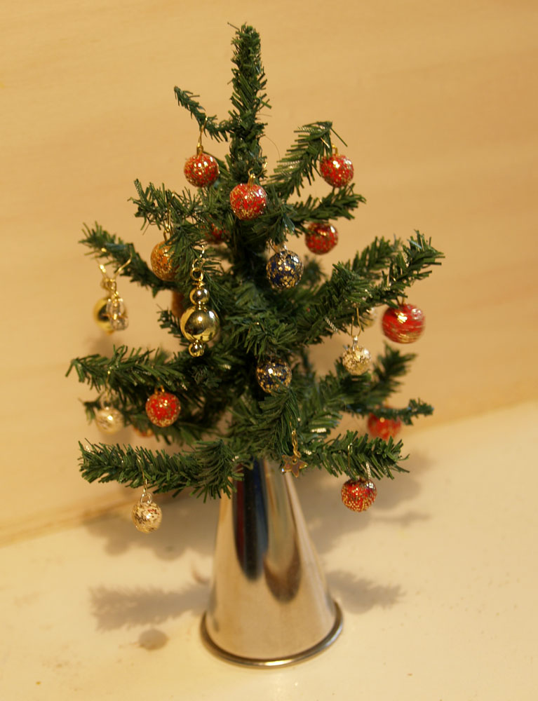 mein erster selbst gemachter Christbaum (Ständer ist Spitze von Spritztülle)