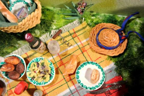 Picknick, auch der Hut ist aus Fimo