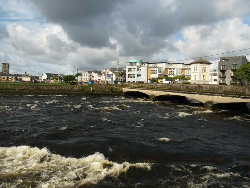 River Corrib und Galway