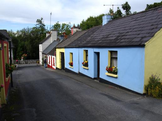 Diese wunderschönen Häuser in Irland, eine Freude für jeden Malenden!
