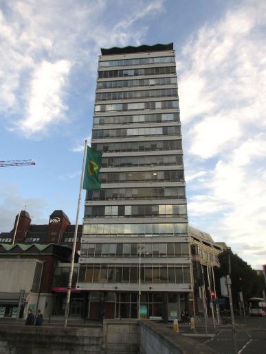 Das Hochhaus in Dublin...