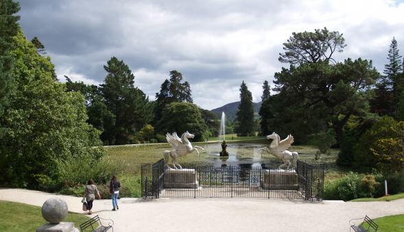 Seerosenteich in Powerscourt