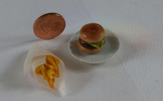 Fimo Hamburger mit Pommes