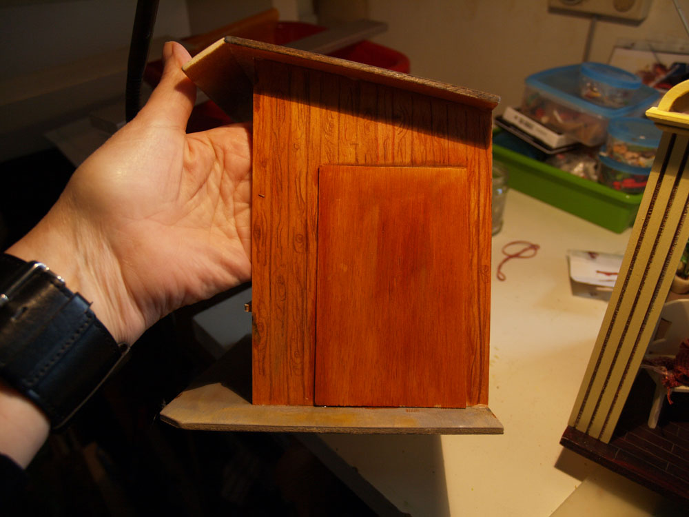 Eine Tuere muss dahin